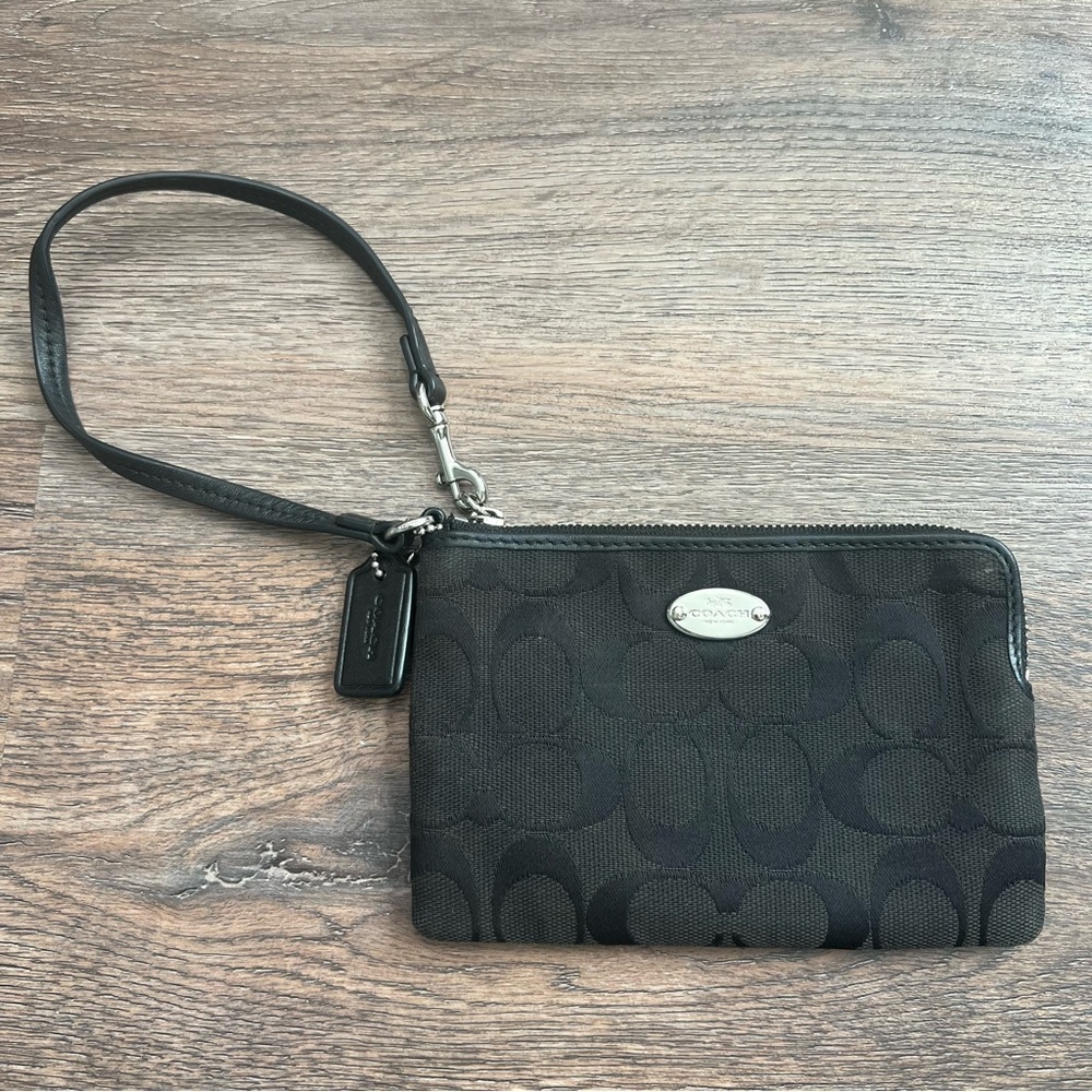 Coach Signature Jacquard Canvas Corner Zip Wristlet Black Logo Silver Vintage